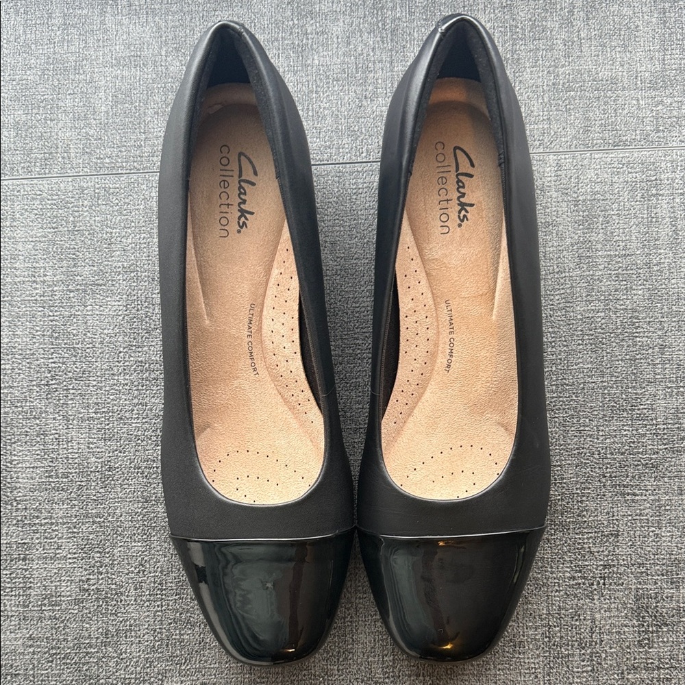 Clarks Marilyn Sara Black Leather Combo Patent Cap Toe Heel Shoes - Size l0